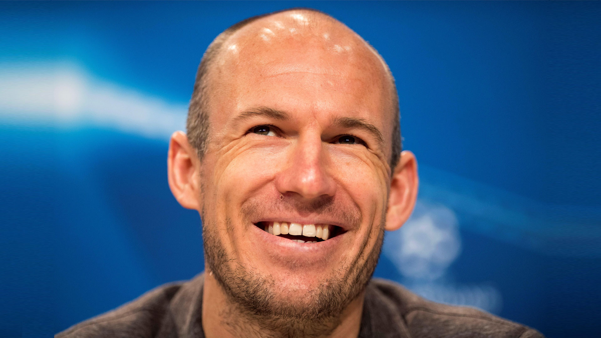 Arjen Robben anuncia su retiro