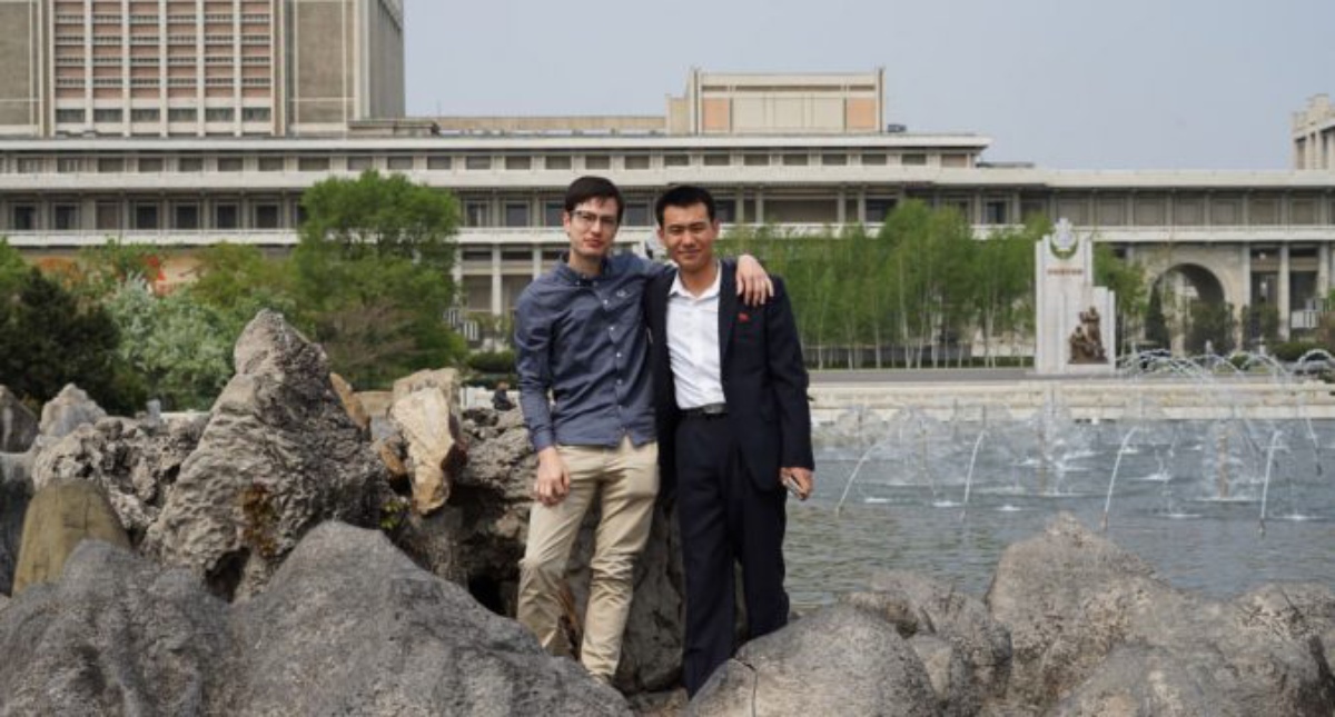 Corea del Norte acusa a australiano expulsado del país de espionaje