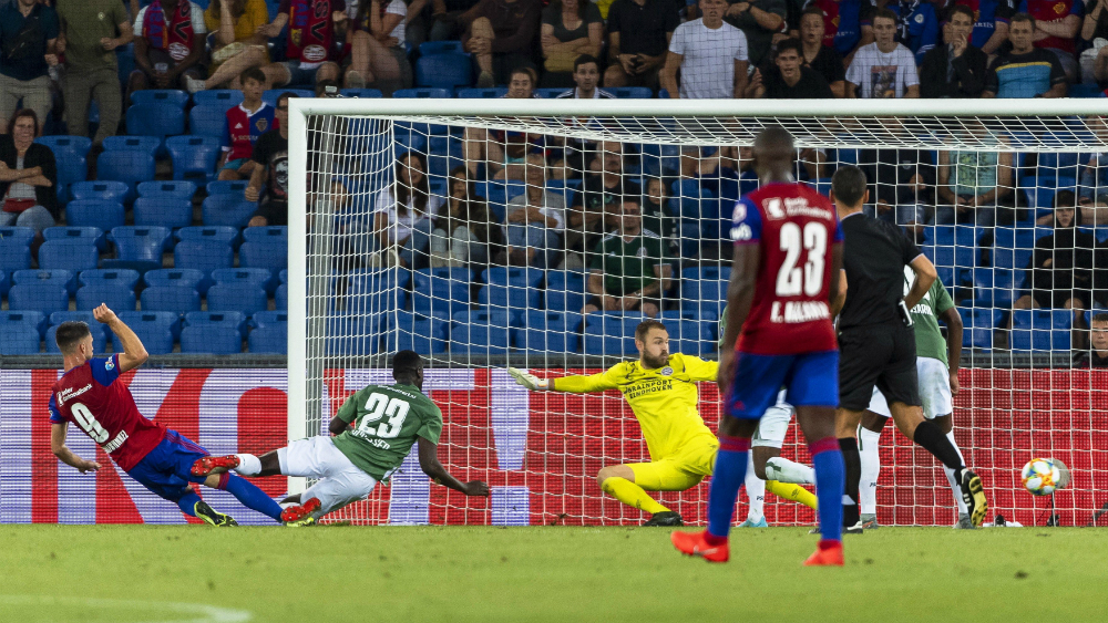 PSV no levanta cabeza y dice adiós a la Champions League