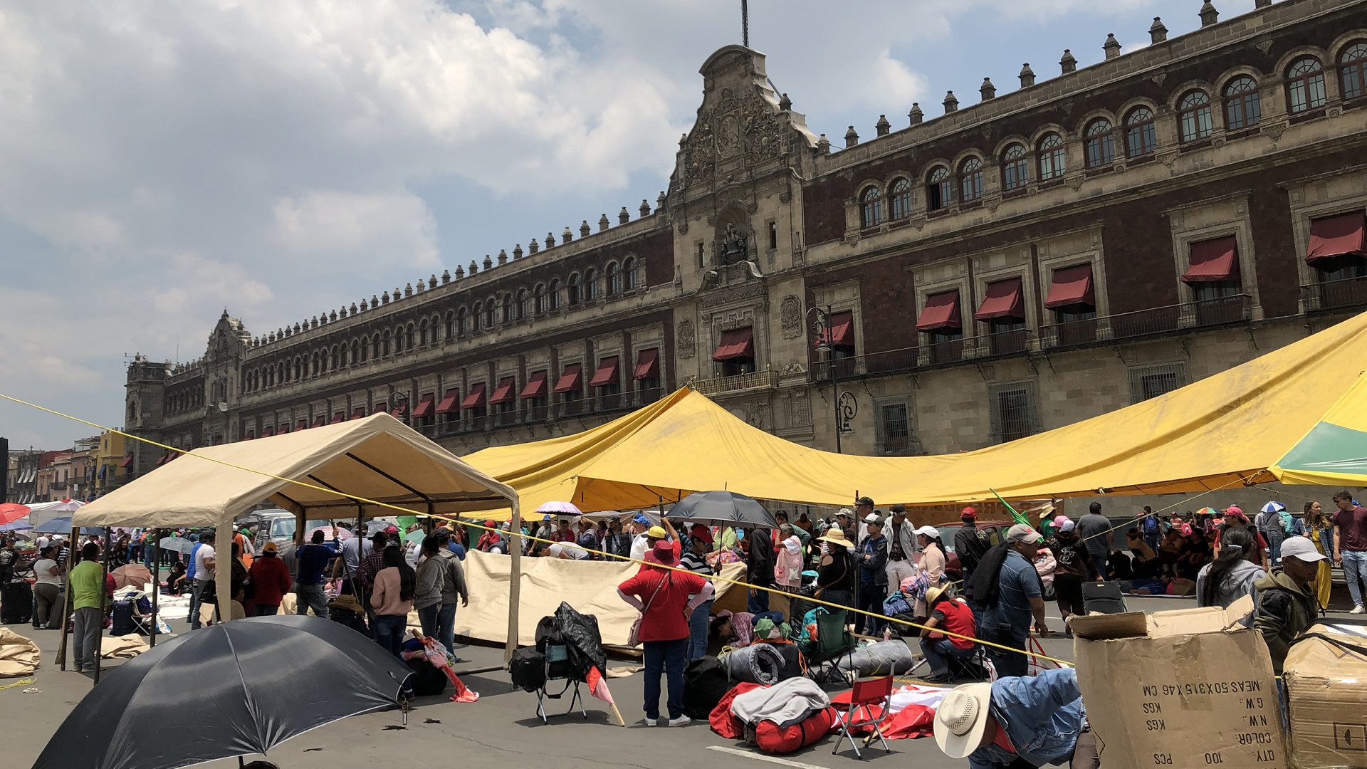 Campesinos retiran campamentos del Zócalo capitalino