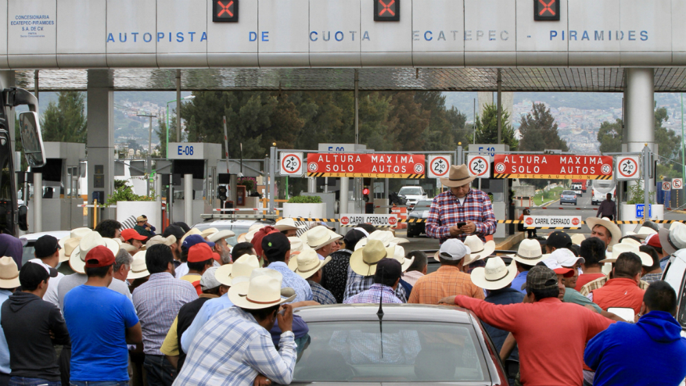 Prevén manifestaciones este lunes en casetas de cobro