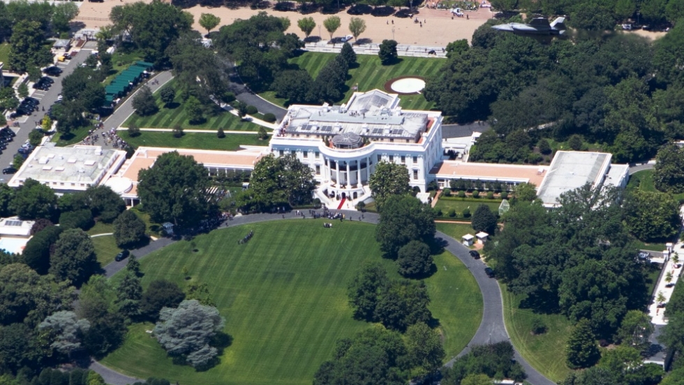 Trump y May acuerdan presionar a Irán para que no obtenga una bomba nuclear