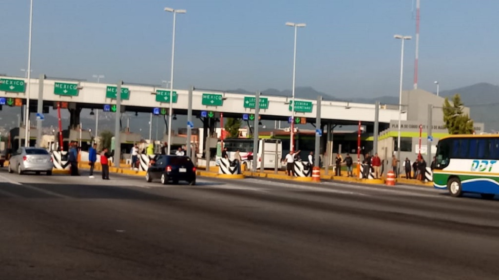 Transportistas de Zumpango liberan caseta de la México-Pachuca