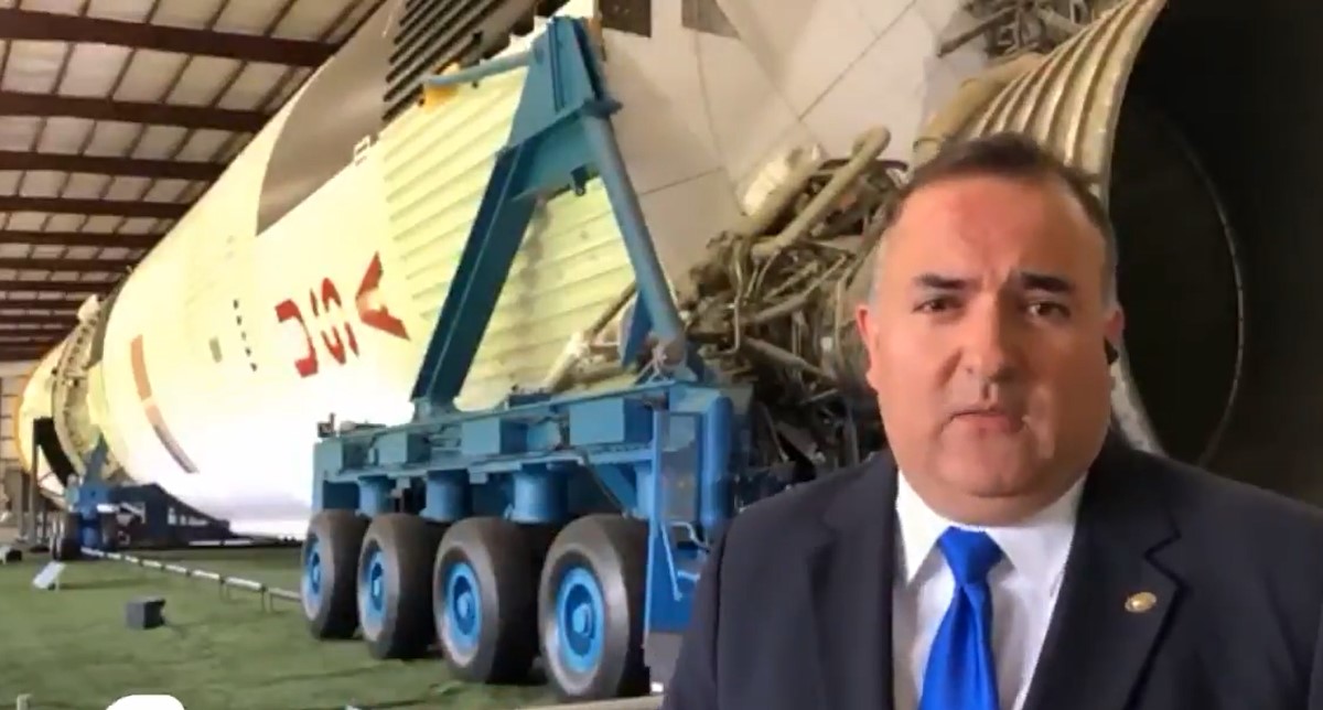 Visitan cohete Saturno V por 50 años de la misión Apolo 11