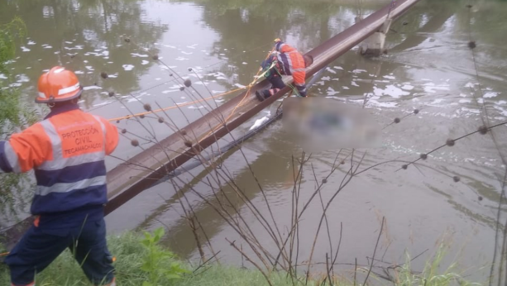 Localizan cuerpo de hombre que se perdió en la espuma tóxica en Puebla