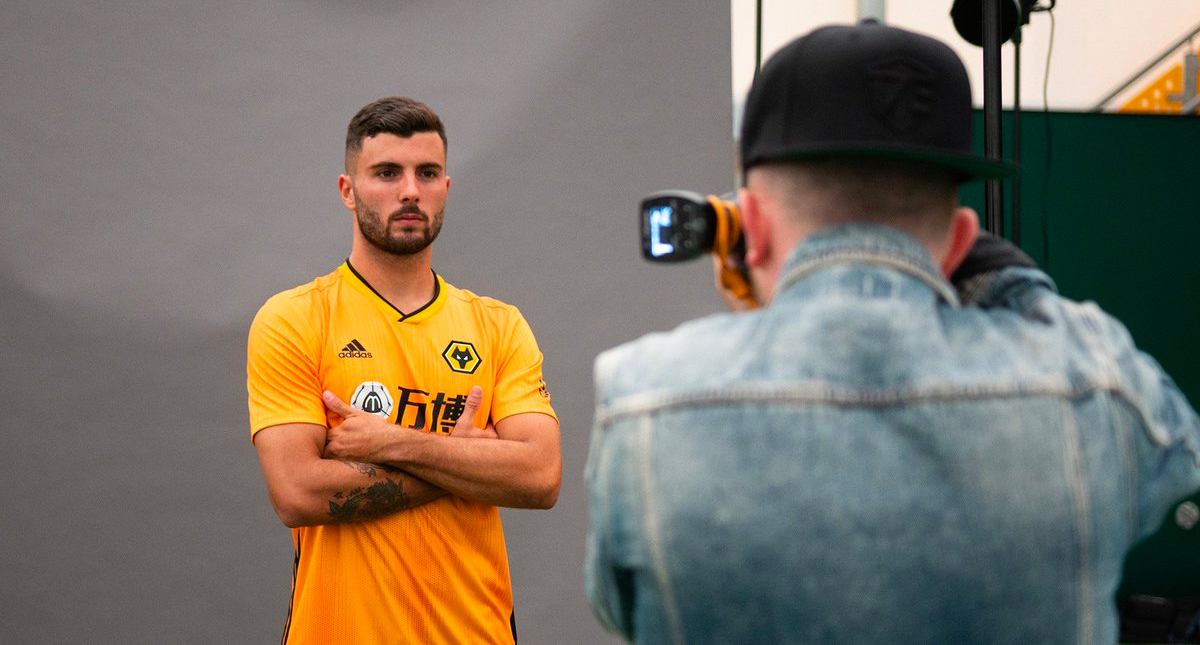 Wolverhampton confirma contratación de Patrick Cutrone