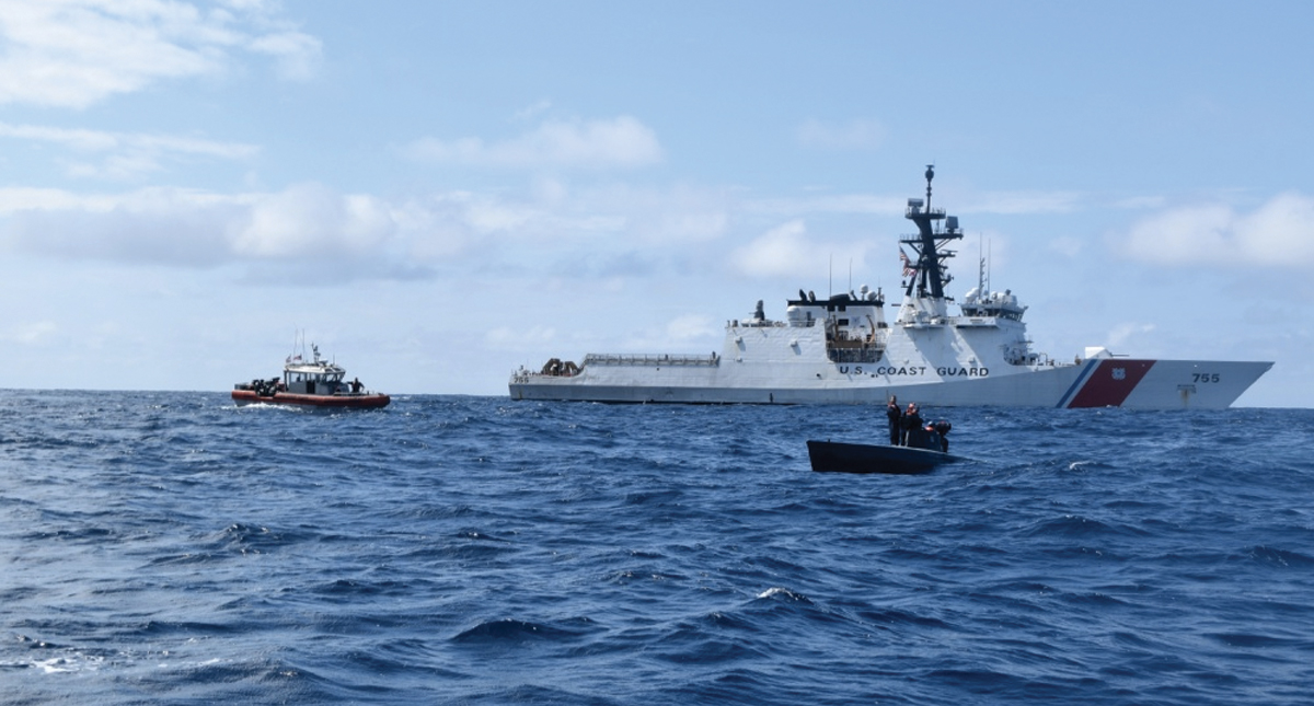 #Video Guardia Costera decomisa submarino cargado de droga