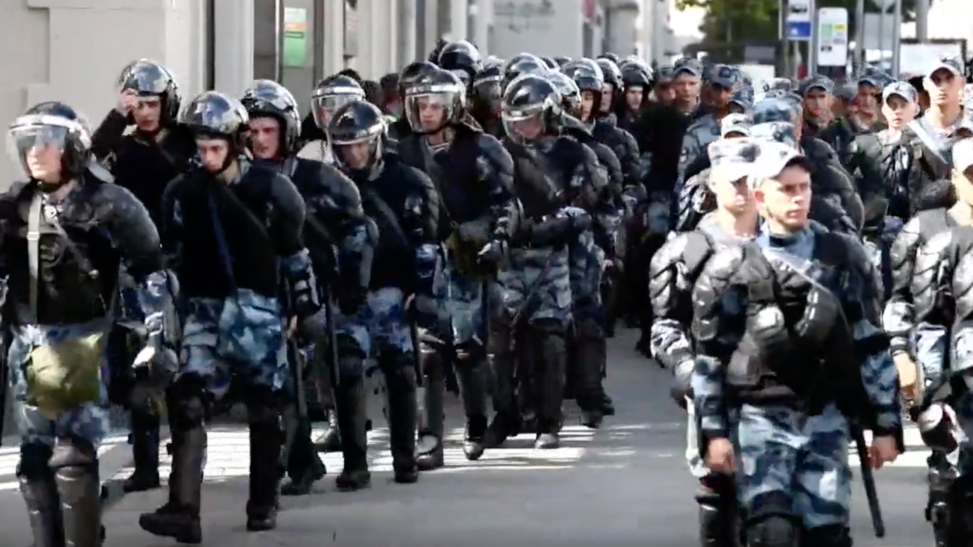 La UE y Amnistía Internacional denuncian las detenciones en Moscú