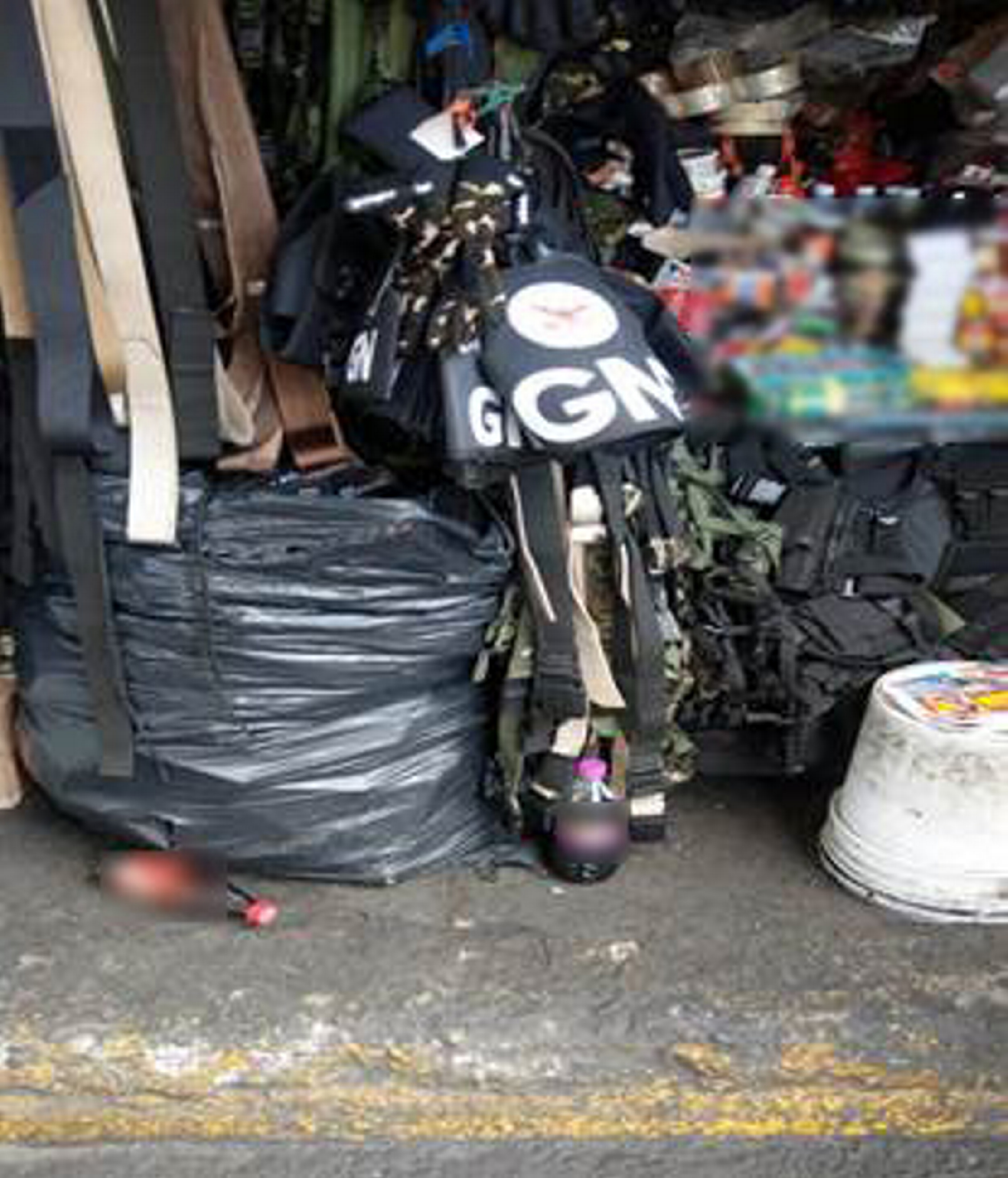 Detienen a tres por vender insignias falsas de la Guardia Nacional - detenidos-venta-de-insignias-falsas-guardia-nacional