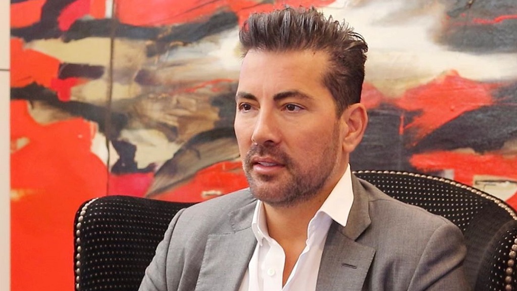 Mujer deberá indemnizar a cirujano con 5 mdp por mala opinión en Google