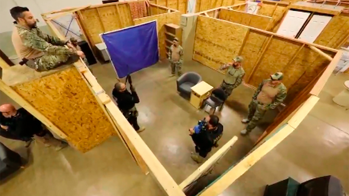 #Video Así entrenan elementos de ICE