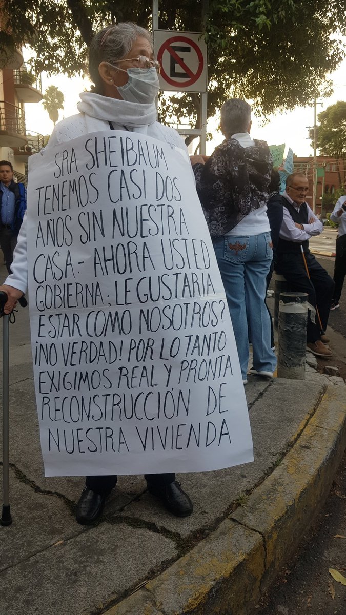 Retiran bloqueo de Eje 4 Sur y Eje Central Lázaro Cárdenas - exigencias-de-damnificados-del-19s