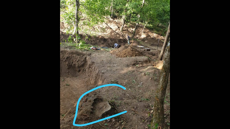 Hallan presunta fosa de judíos asesinados en el Holocausto en Rumanía - fosas-comunes-holocausto-rumania