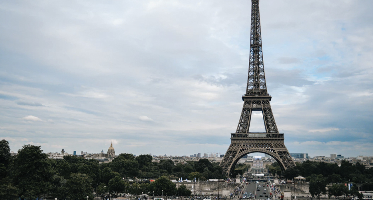 Francia aprueba ley que prohibe que padres le peguen a sus hijos