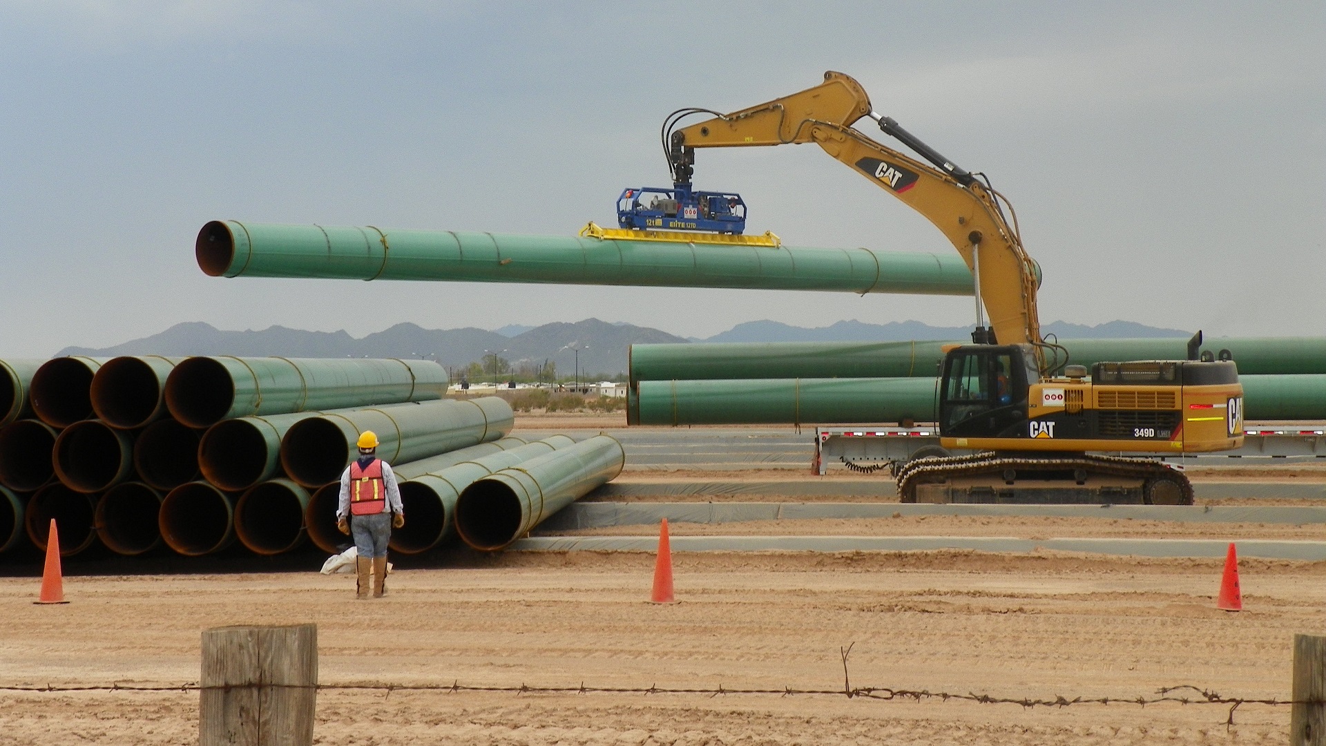 López Obrador llama al diálogo para lograr acuerdos en gasoductos