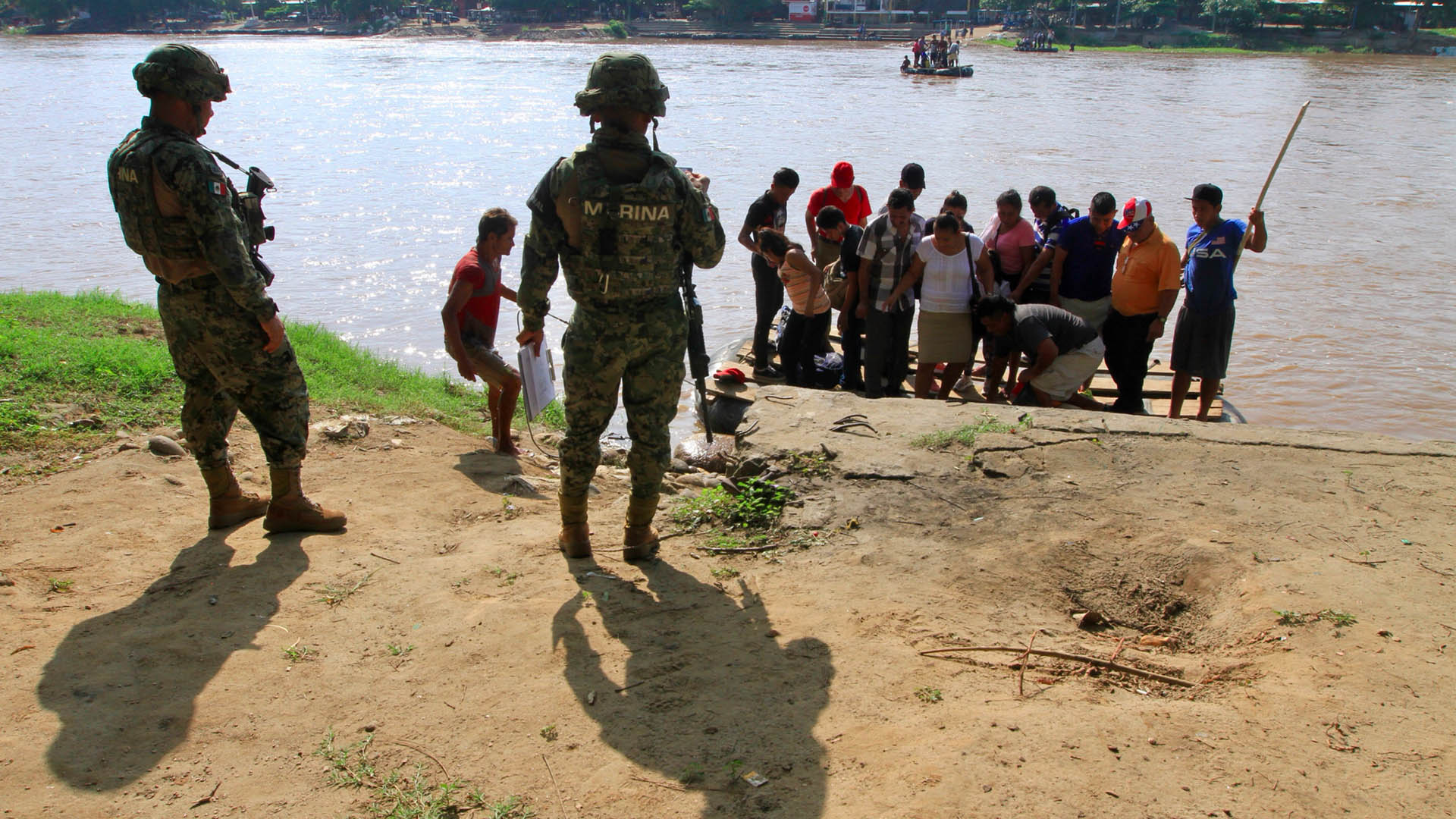 México triplica el número de detenciones de migrantes