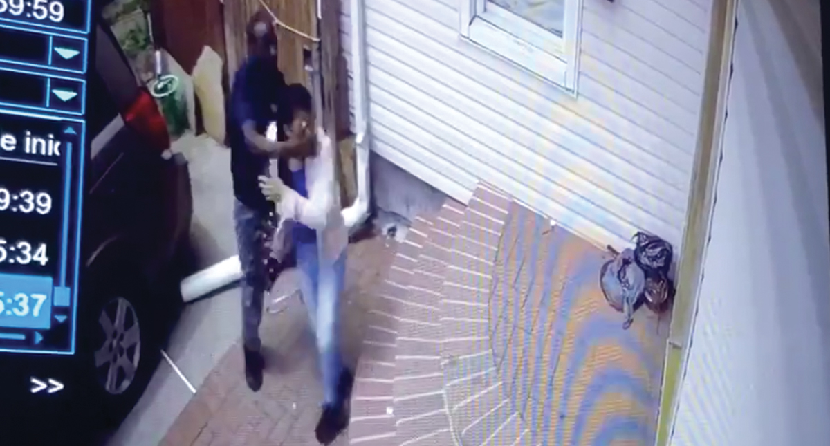 #Video Hombre intenta secuestrar a una niña de 13 años