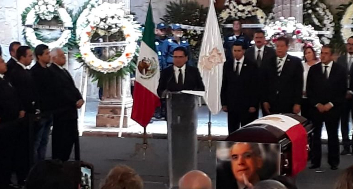 Homenaje póstumo a titulares de SSP y Seguro Popular en Michoacán