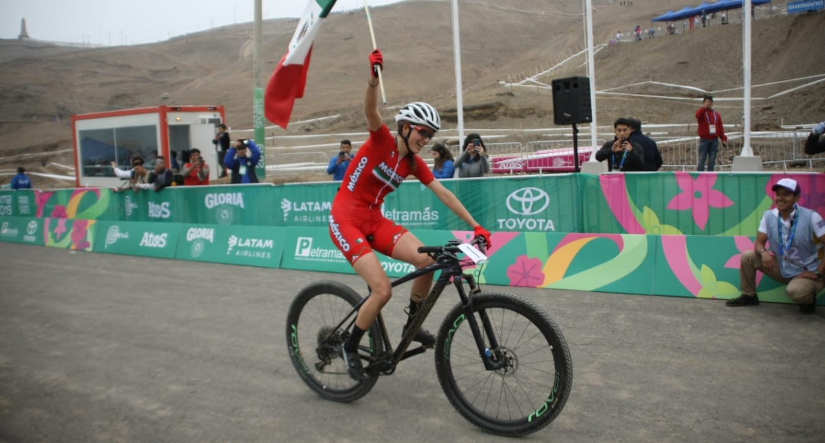 Mexicana Daniela Campuzano se lleva el oro en ciclismo de montaña Mexicana Daniela Campuzano se lleva el oro en ciclismo de montaña