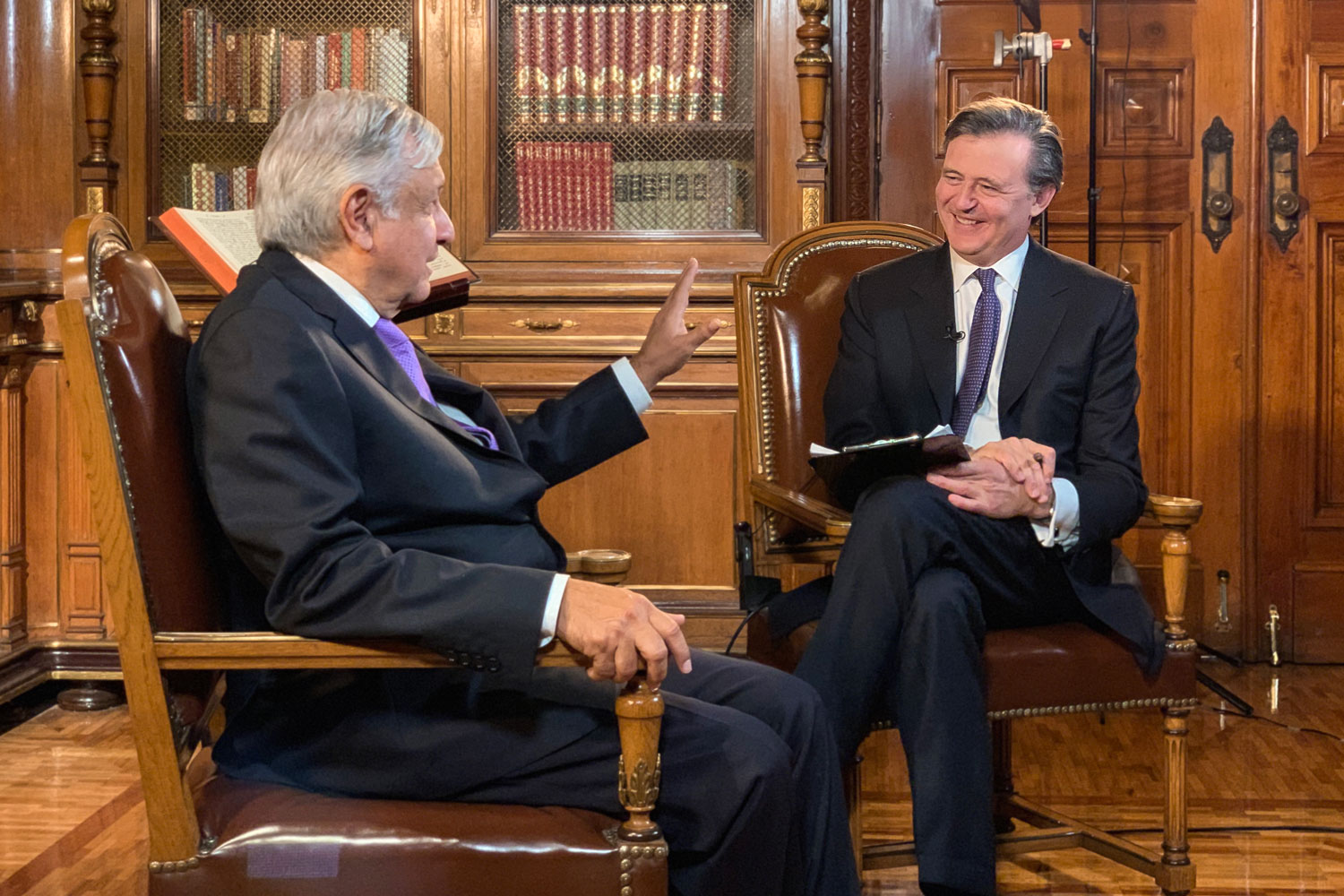 Entrevista de López Obrador con la agencia de noticias Bloomberg