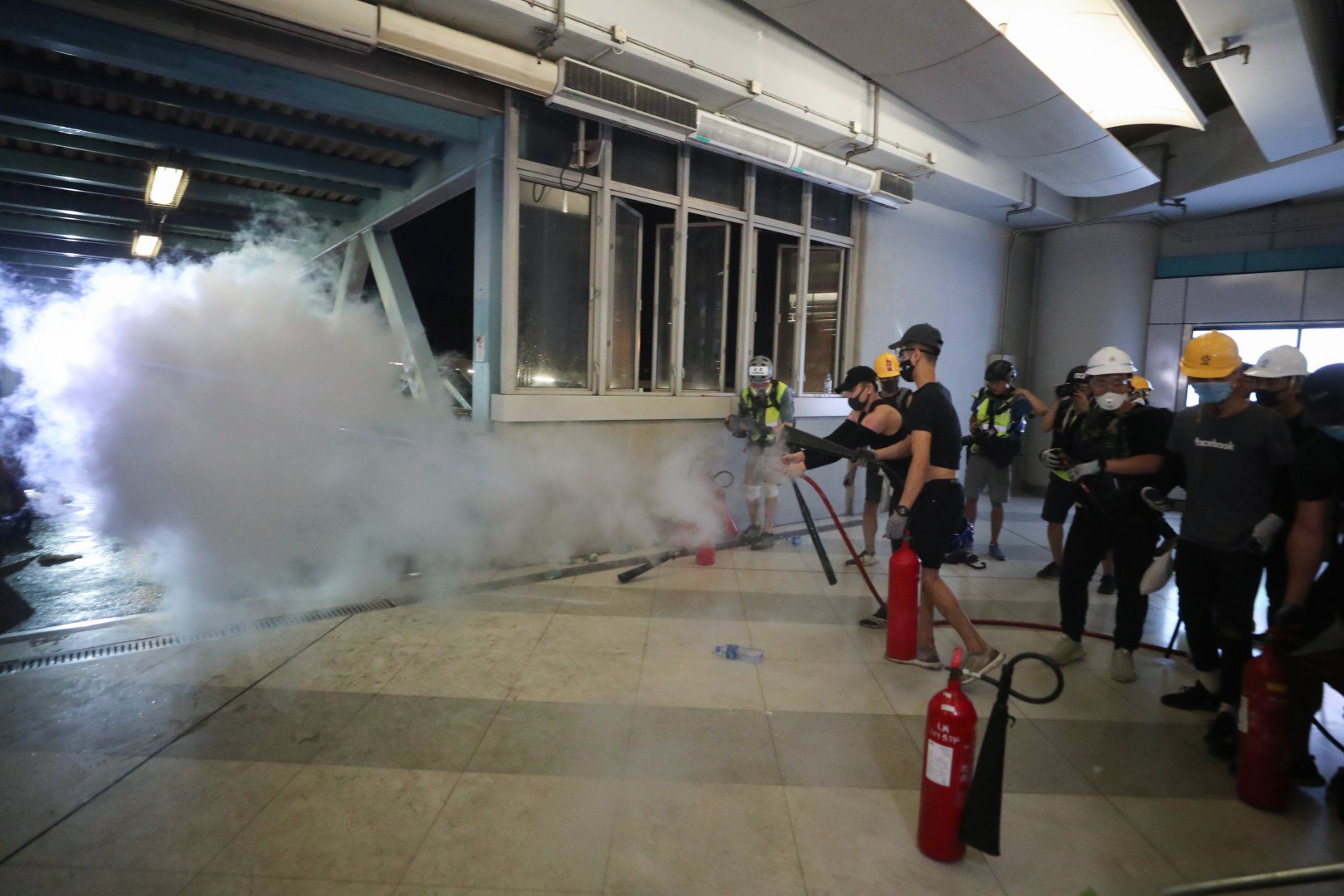 Manifestantes desobedecen a la policía y realizan marcha en Hong Kong - manifestantes-hong-kong-2