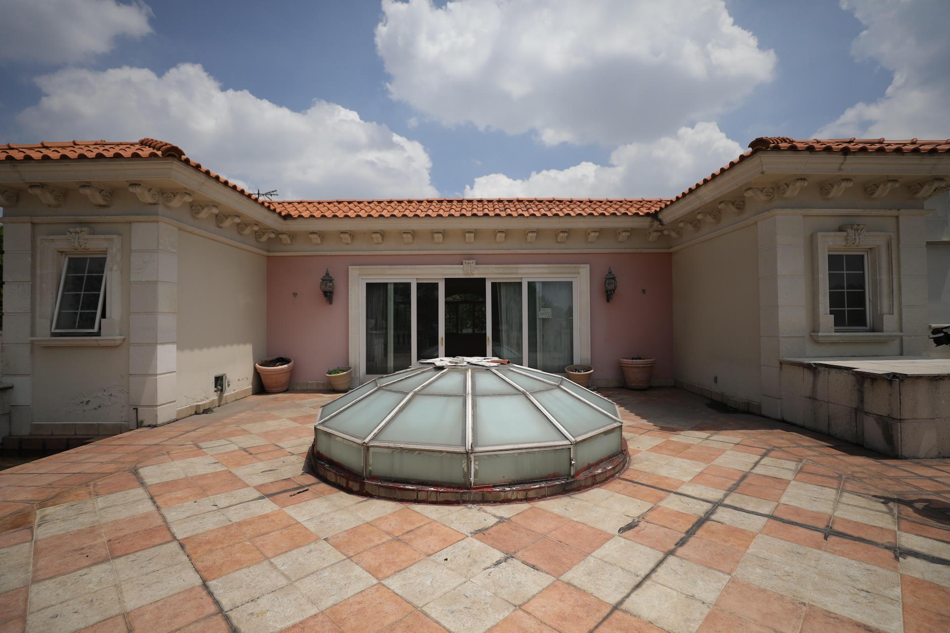 Admiten amparo de esposa de Zhenli Ye Gon contra venta de mansión