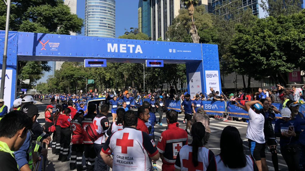 Muere corredor durante el Medio Maratón de la Ciudad de México Muere corredor durante el Medio Maratón de la Ciudad de México