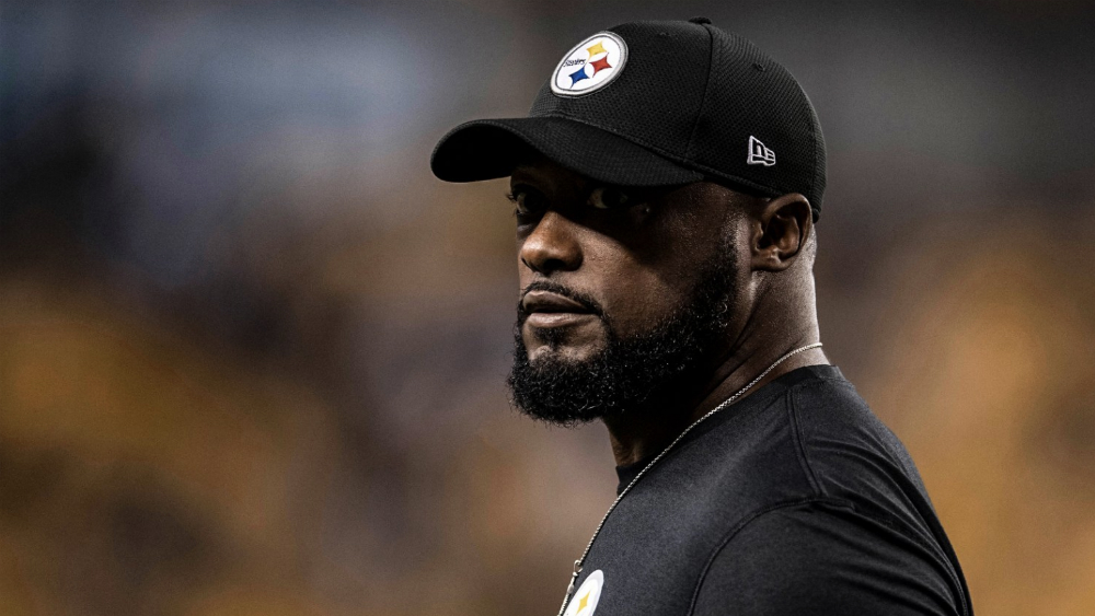 Steelers extienden contrato al entrenador Mike Tomlin