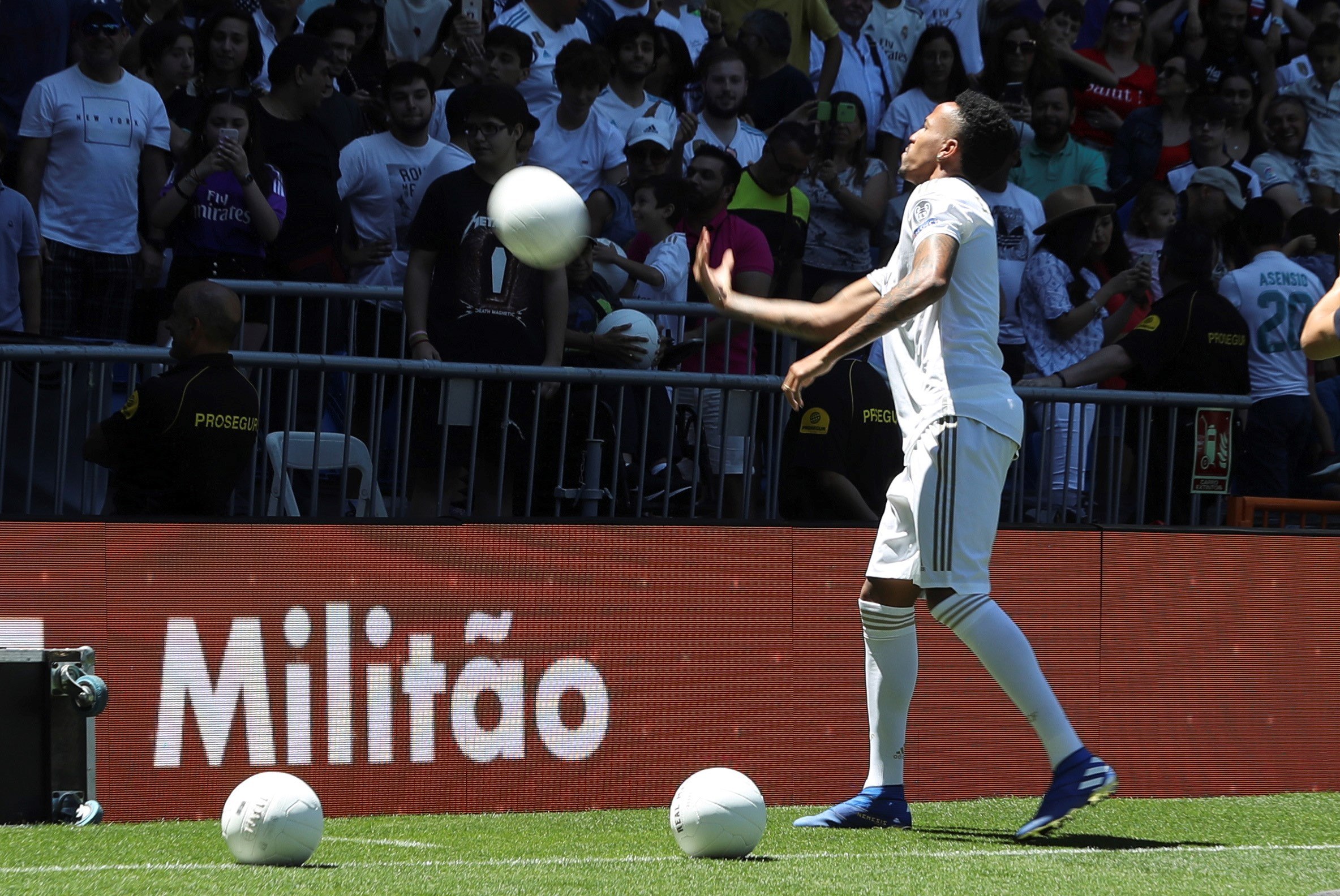Presentación de Éder Militão como nuevo jugador del Real Madrid
