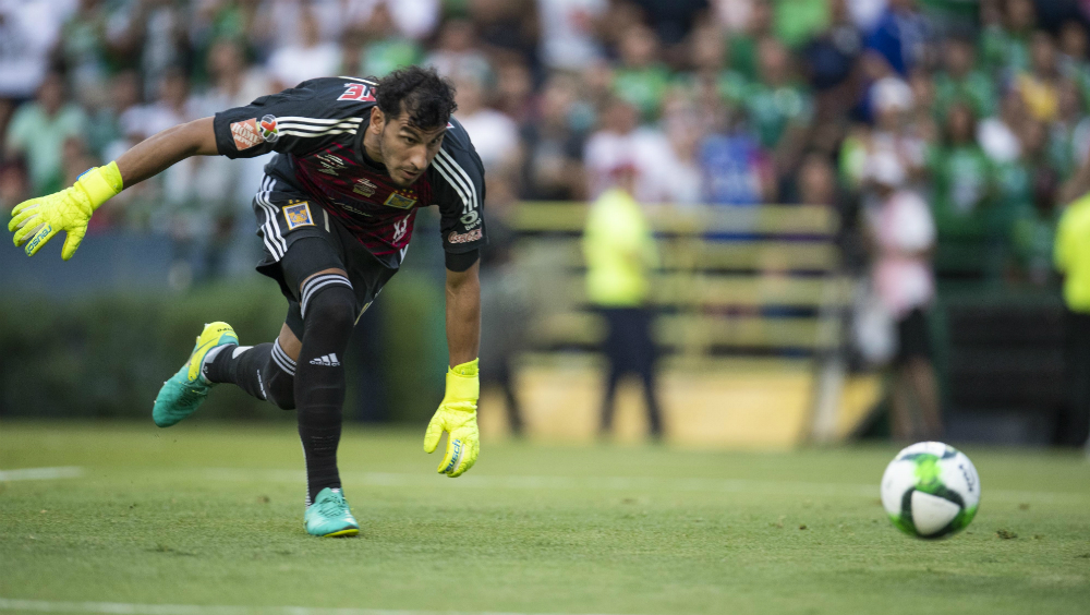 #Video Nahuel Guzmán ignora a niño que pedía una foto
