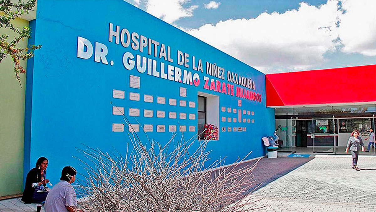 Atienden en Hospital de la Niñez en Oaxaca a niño con ojo lesionado