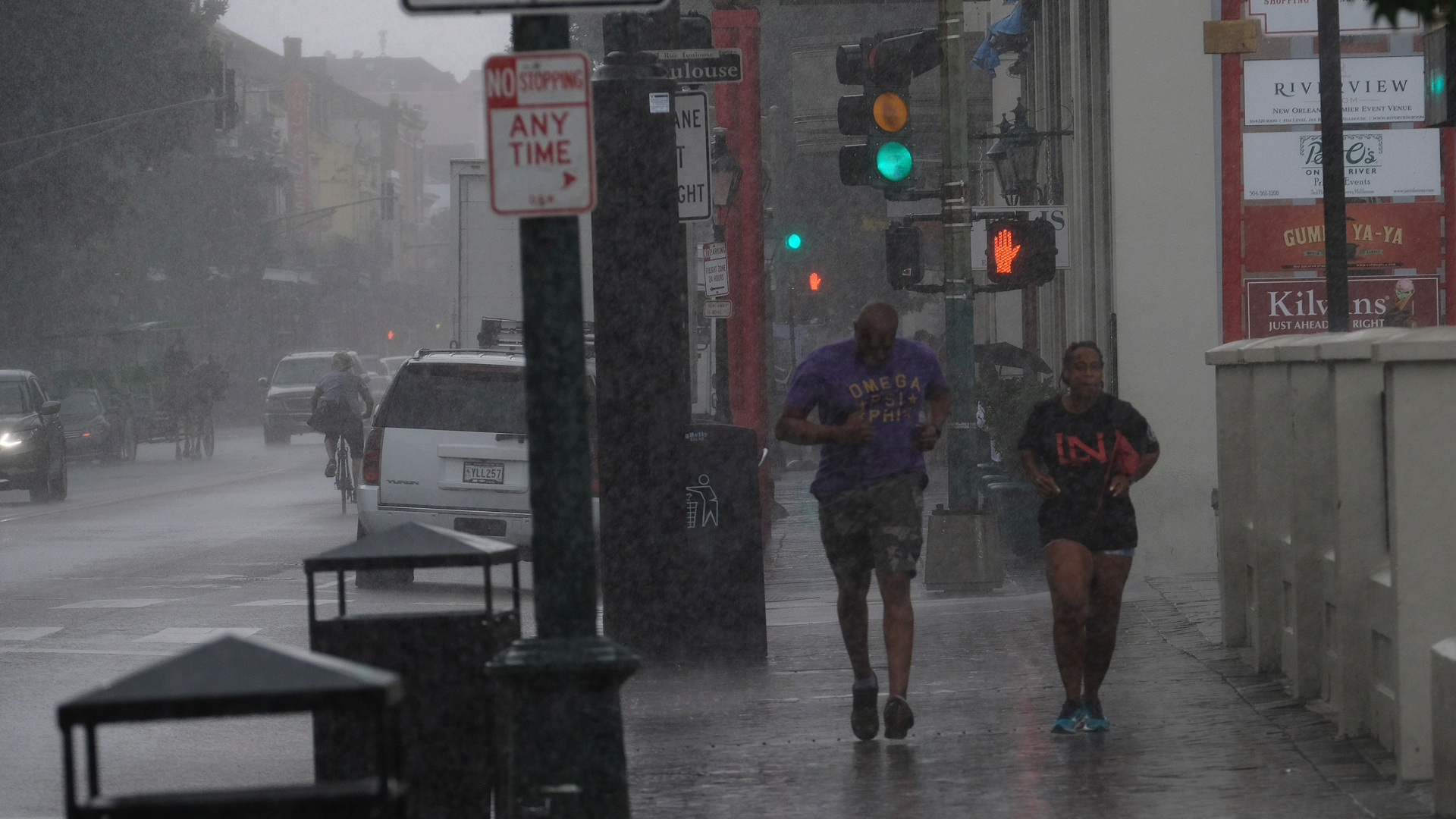 Barry se acerca a Luisiana; declaran emergencia en el estado