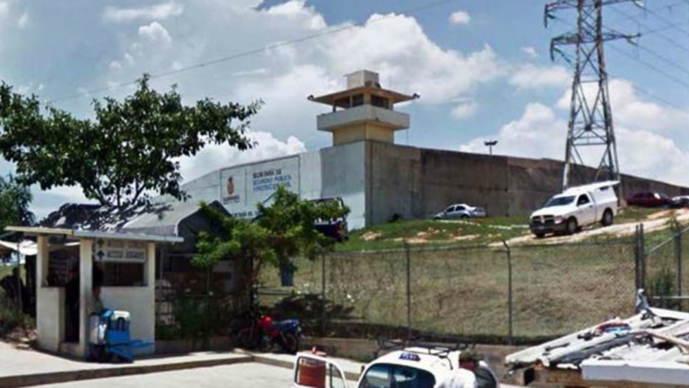 Interno es asesinado en el penal de Acapulco