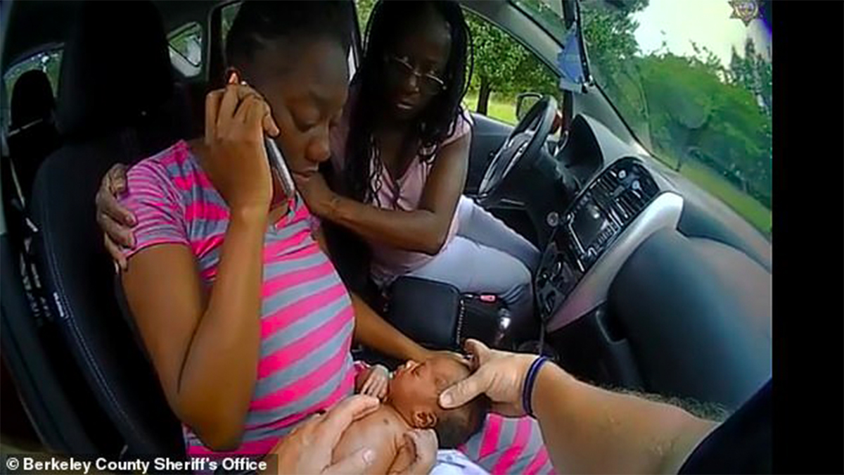 #Video Policía evita la muerte de bebé de solo 12 días de nacida