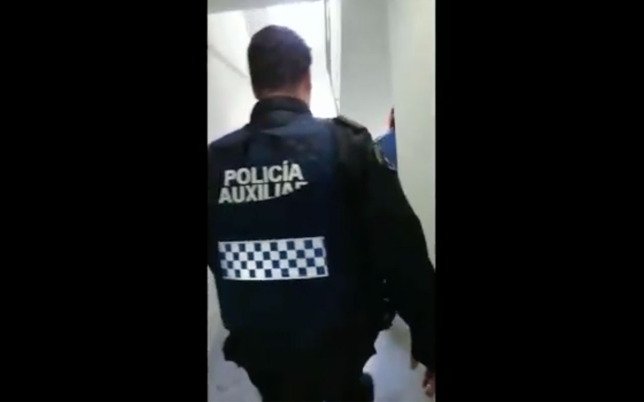 Policía desaloja a trabajadores de las instalaciones de Notimex