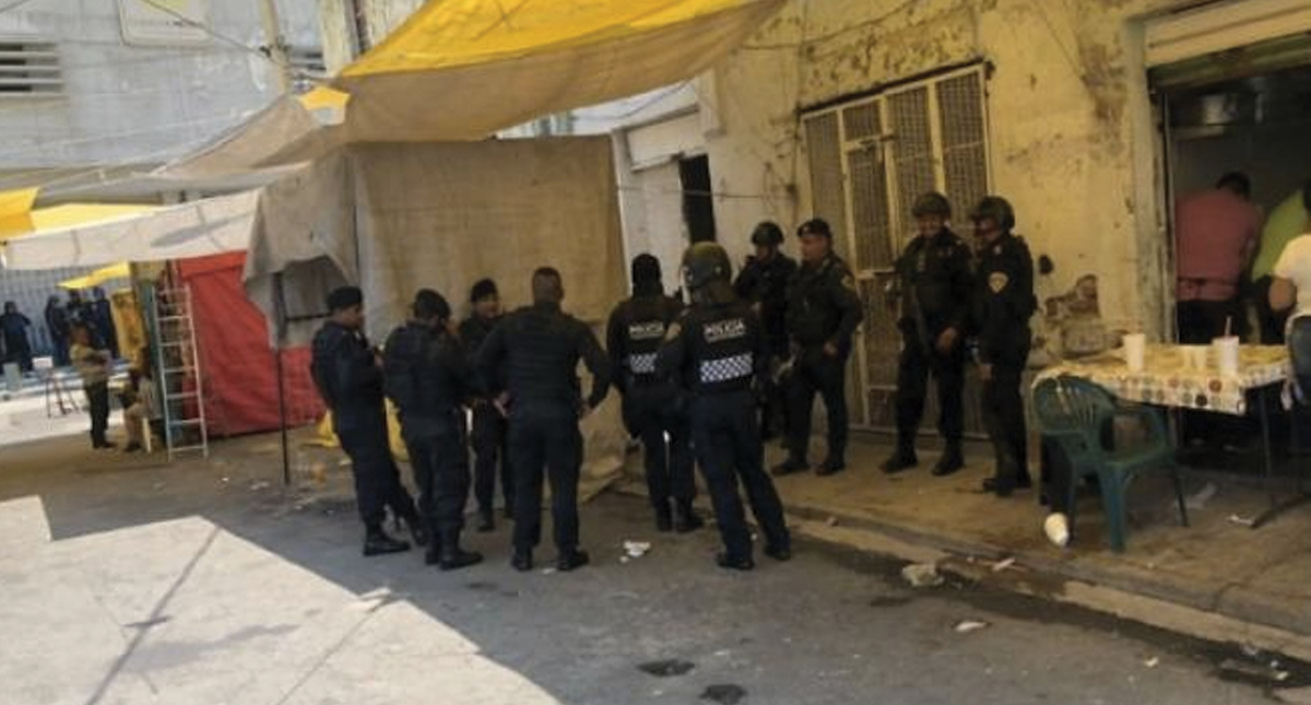 Detienen a cinco en operativo contra venta de droga en Tepito