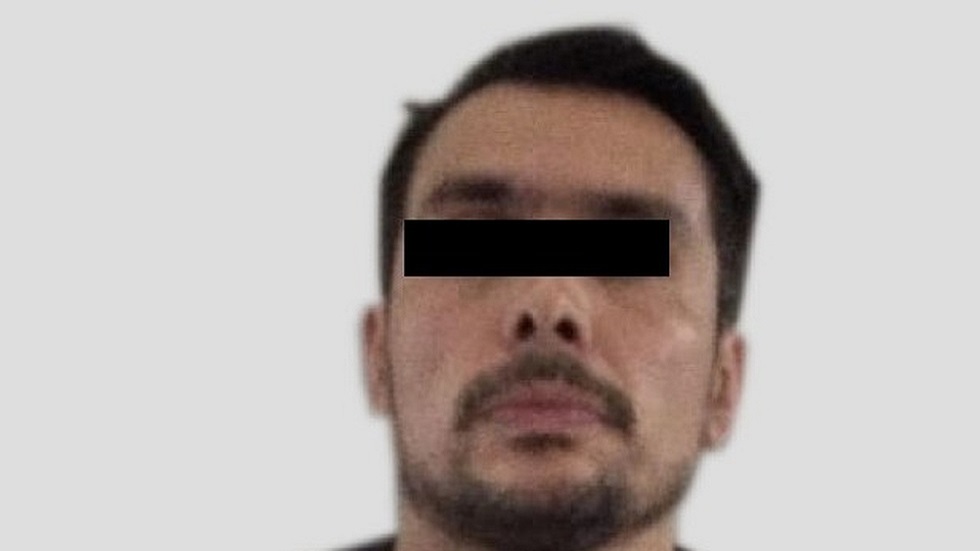 Detienen a presunto policía federal por defender a narcomenudista