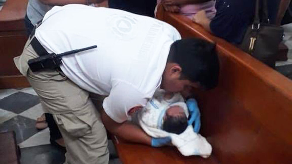 Abandonan a recién nacido en catedral de Orizaba