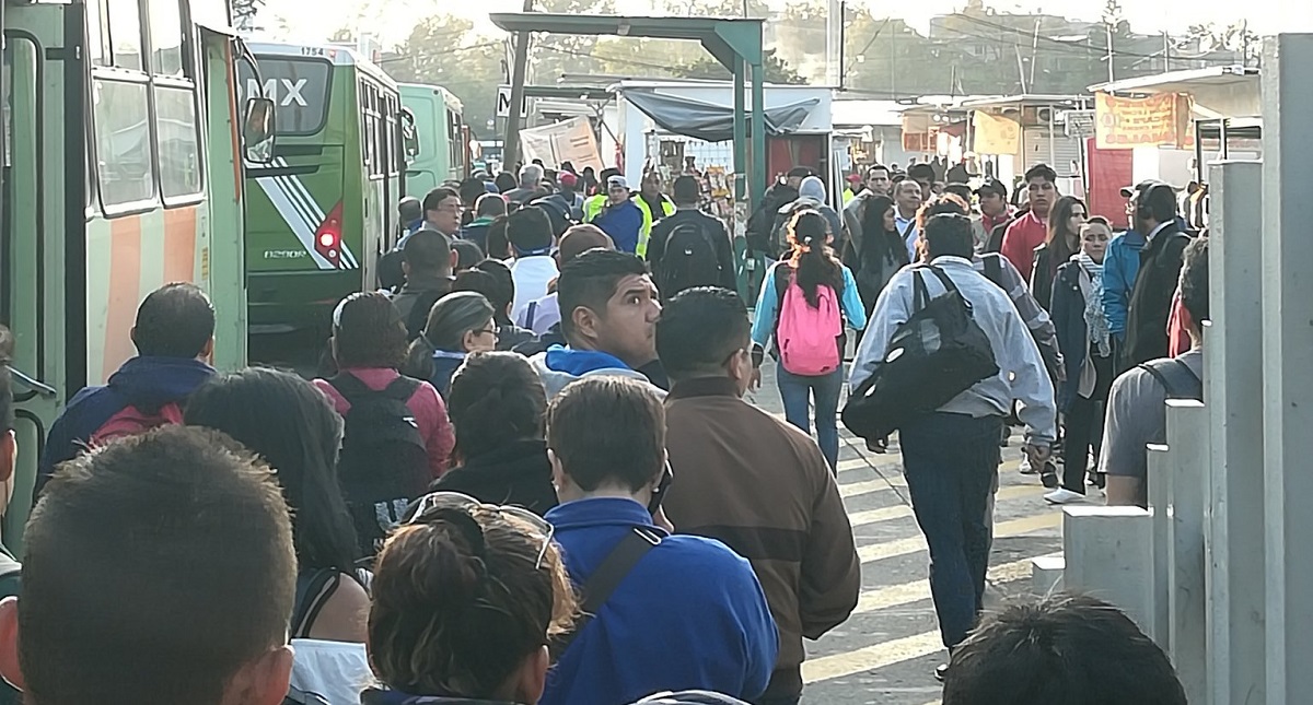 Suspenden servicio del Tren Ligero CDMX por falla en riel