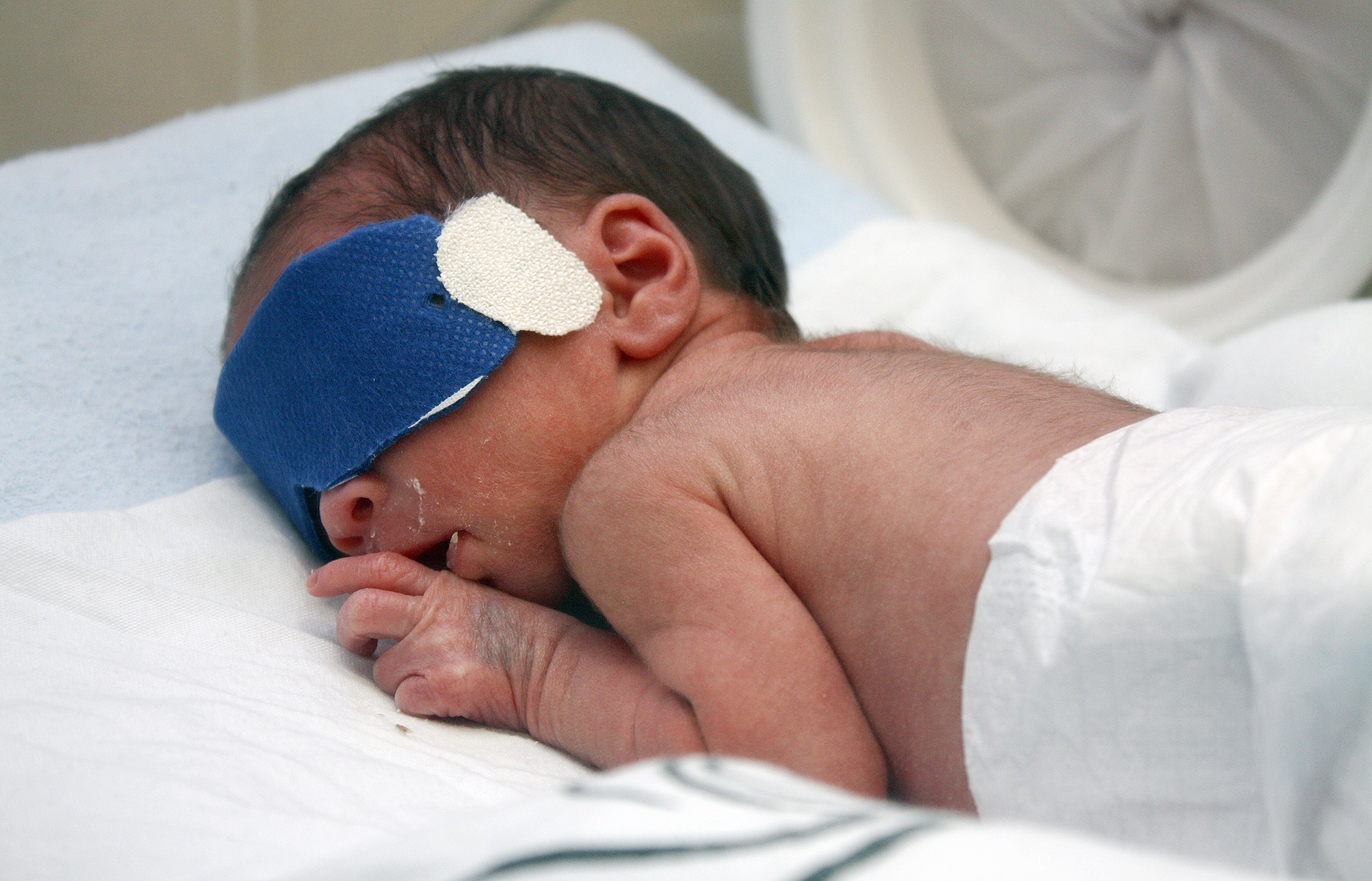 IMSS brinda atención especializada a recién nacidos con bajo peso - trillizosumae2