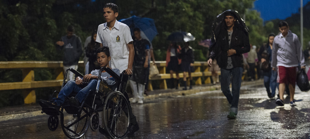 Venezolanos merecen una vida mejor y libre de miedo: Bachelet