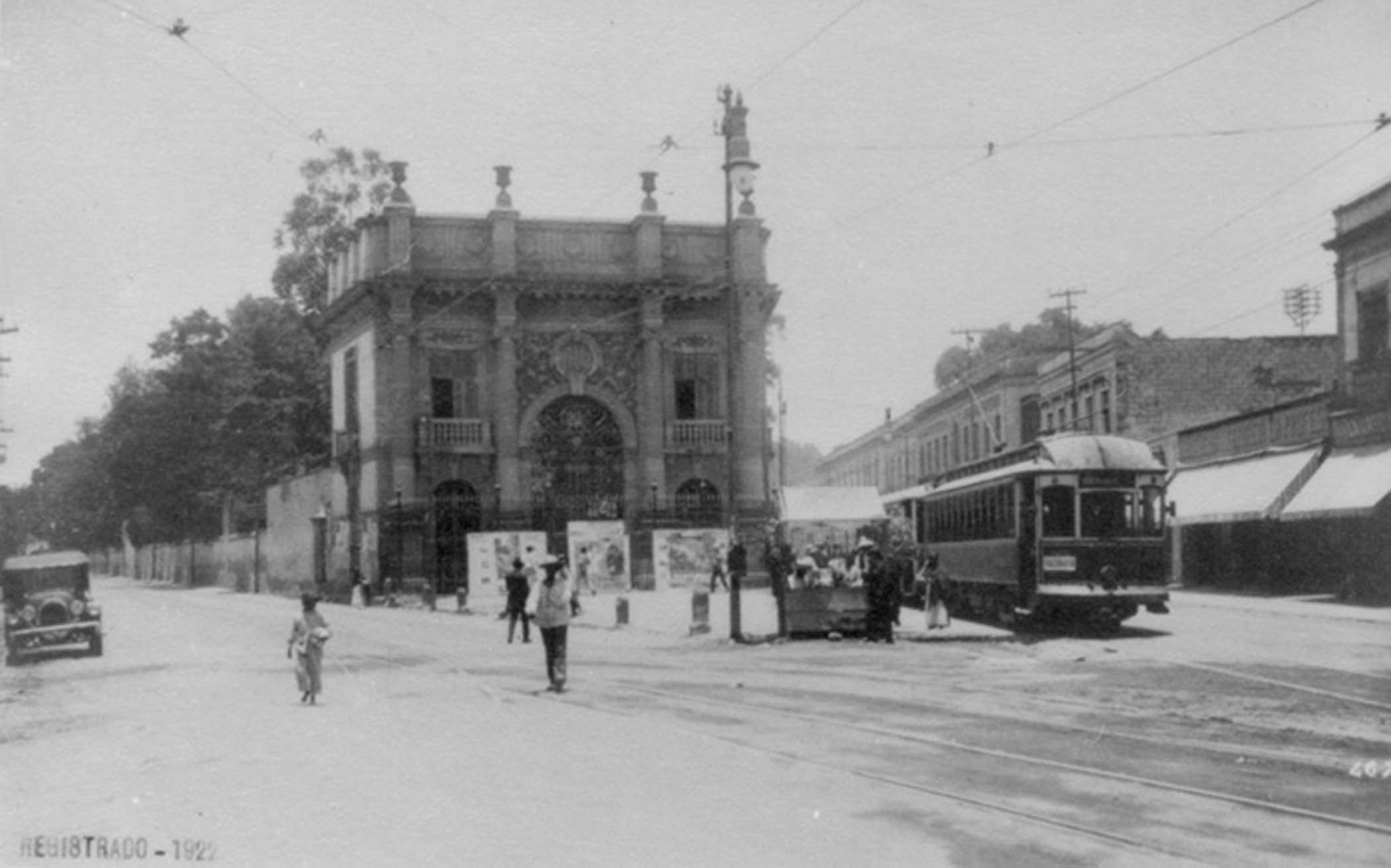 #Fotos Un viejo que no envejece: Edificio Ermita - 1residencia-mier-y-pesado-foto-unam