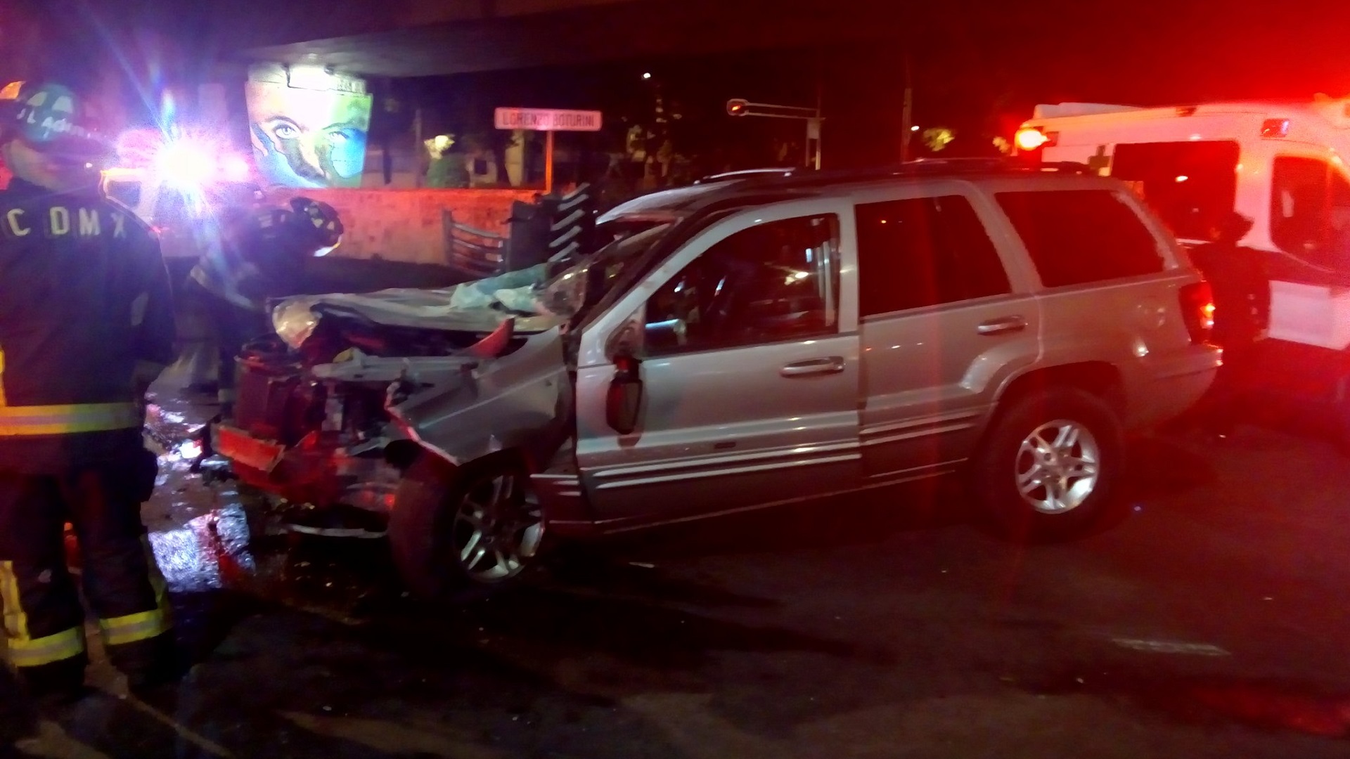 Choque deja tres prensados en Venustiano Carranza