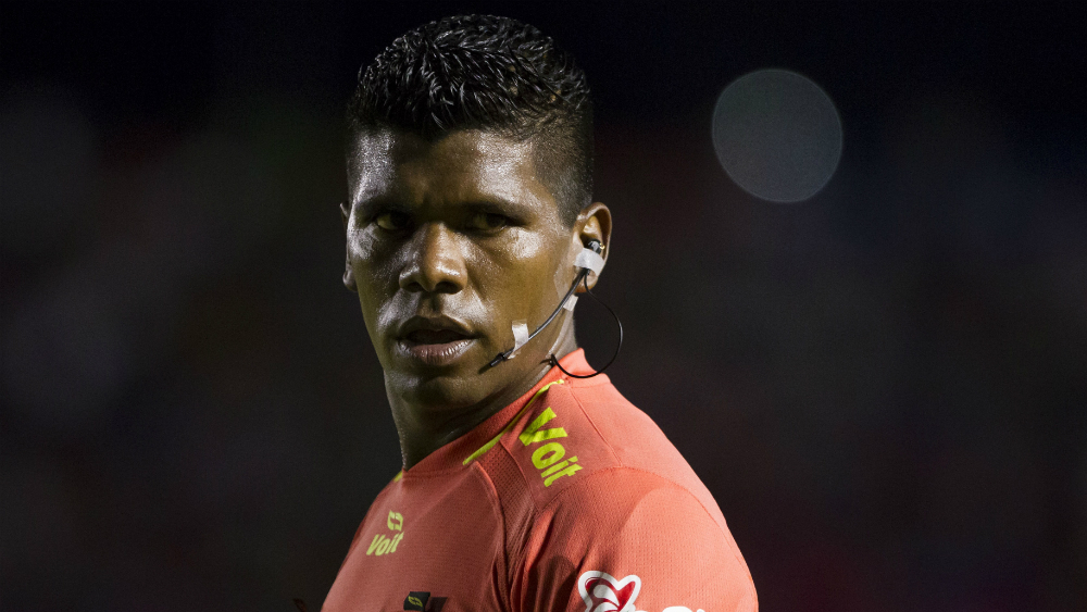Regresa árbitro Adalid Maganda a las canchas