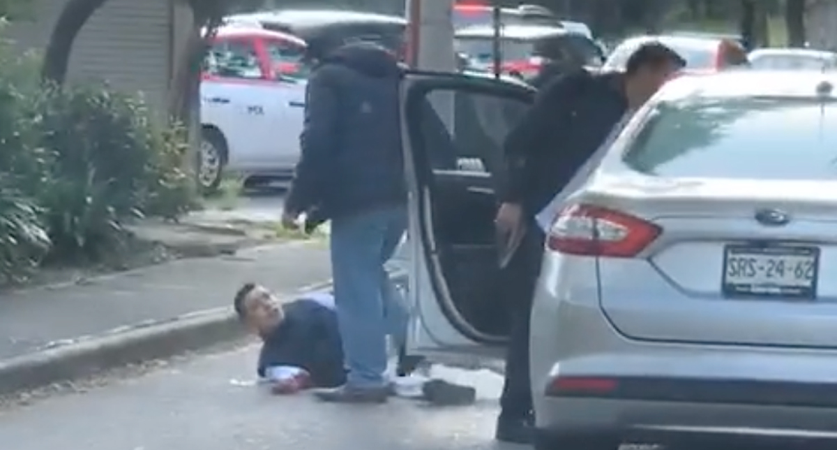 #Video Escoltas lesionan a presunto asaltante en Bosques de las Lomas