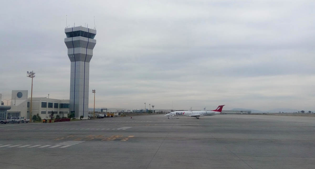 Aeropuerto de Querétaro reanuda operaciones tras falla de aeronave