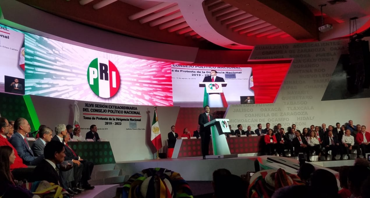 Alejandro Moreno rinde protesta como nuevo dirigente del PRI - alejandro-moreno-y-carolina-viggiano-pri-4