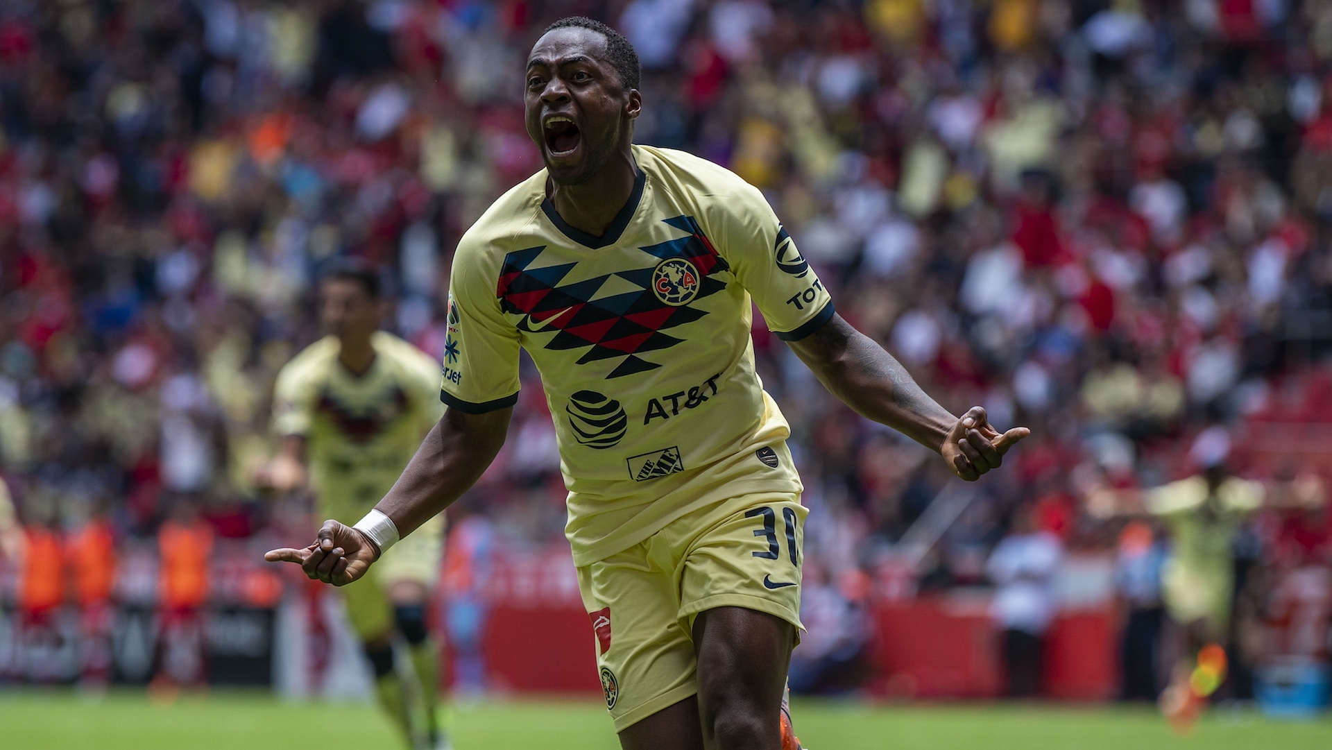 América vence a Toluca y escala al liderato