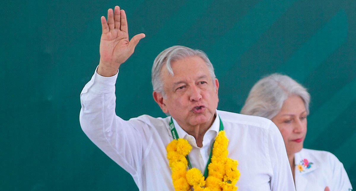 “No voy a quitar el dedo del renglón”: AMLO a ladrones de combustible