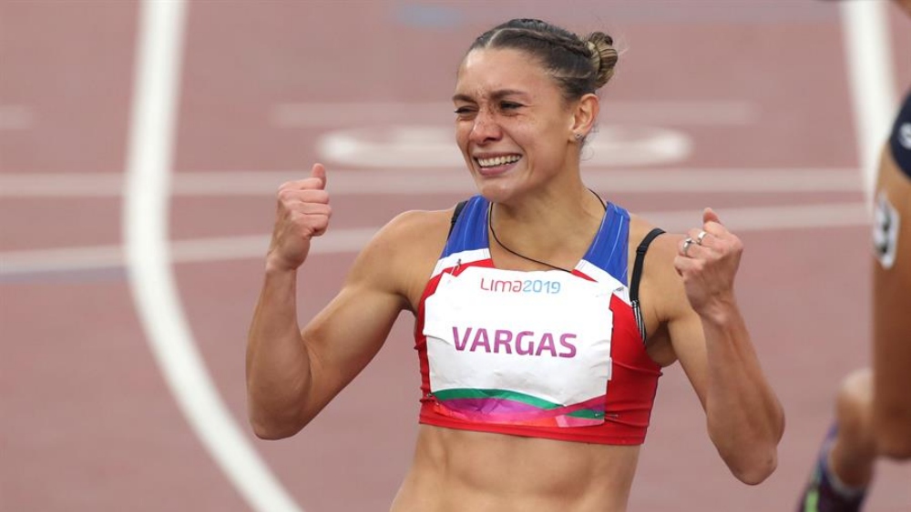 Madre está detrás del oro de la costarricense Andrea Vargas